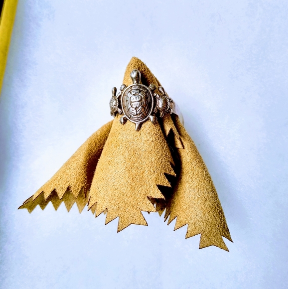 Jewelry - 925 Sterling Silver Turtles Toe Ring